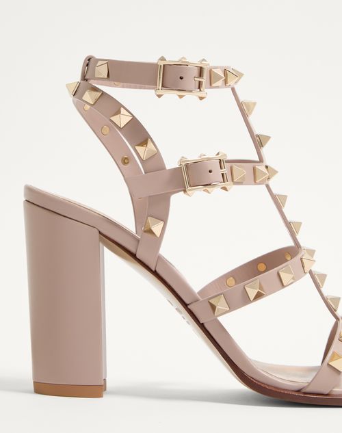 Valentino Garavani - Rockstud Ankle Strap Sandal 90 Mm - Poudre - Woman - Sandals
